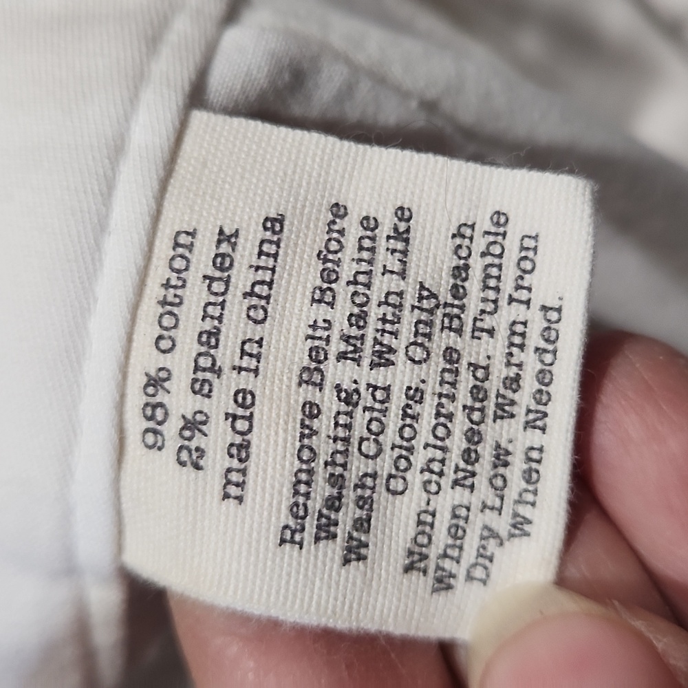 Maison Jules Maddie Everyday White Cuffed Shorts - Picture 4 of 5